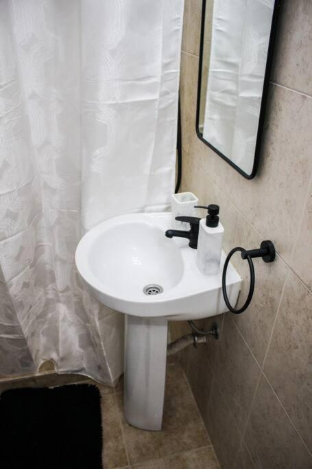 Apart Hotel مونتيفيديو المظهر الخارجي الصورة